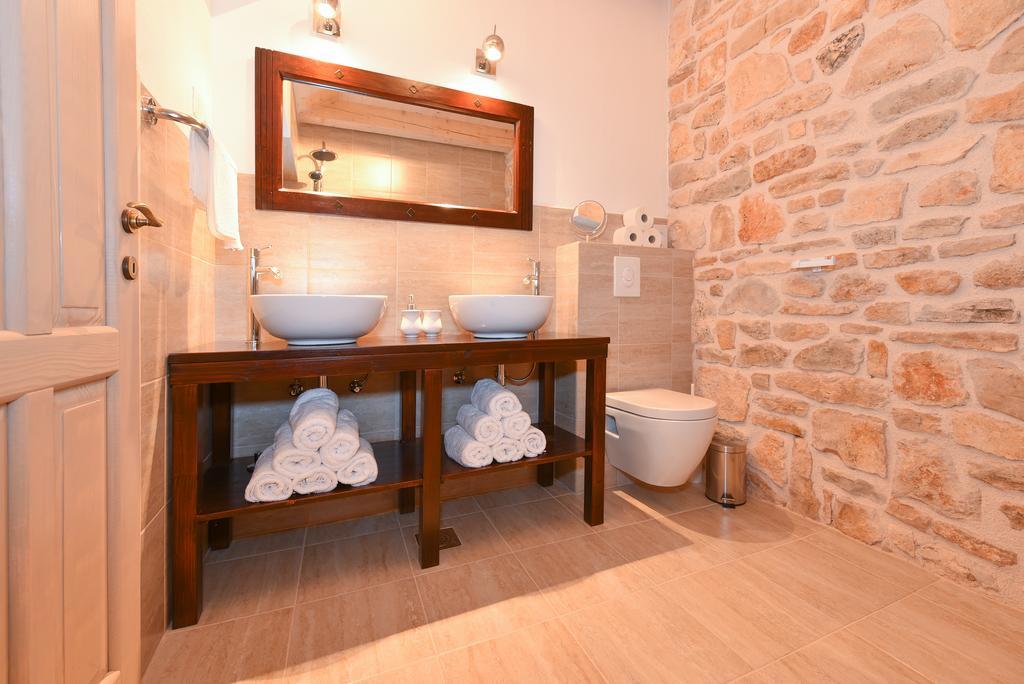 הוילה Bogatić Rural House Kod Slapa מראה חיצוני תמונה