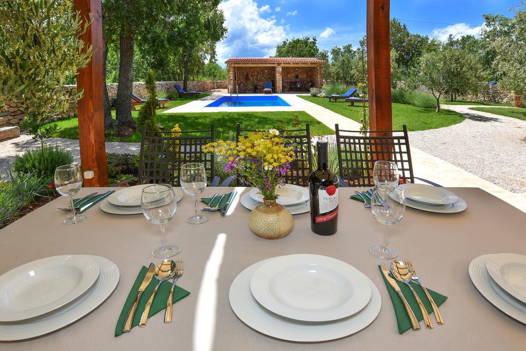 הוילה Bogatić Rural House Kod Slapa מראה חיצוני תמונה