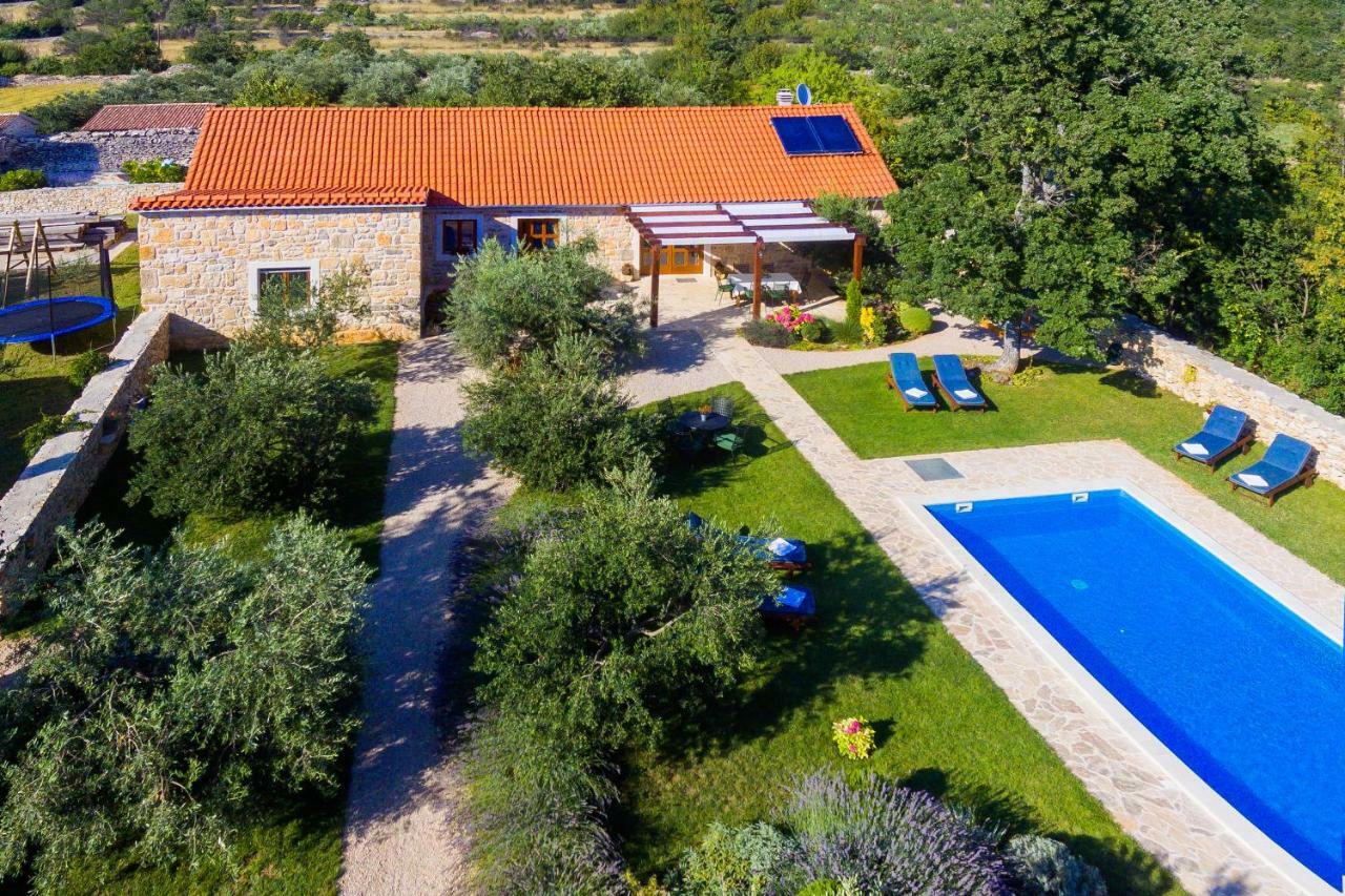 הוילה Bogatić Rural House Kod Slapa מראה חיצוני תמונה